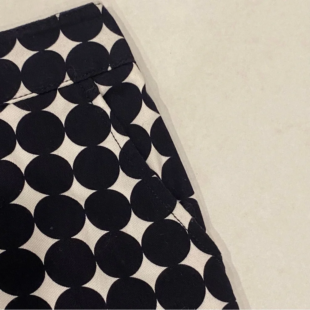 Larry Levine Stretch Black & White Geometric Print Skirt - New - Size 10